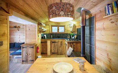 Press Release: Unique Shepherd Hut Hideaway Glamping Experience on the Isle of Wight