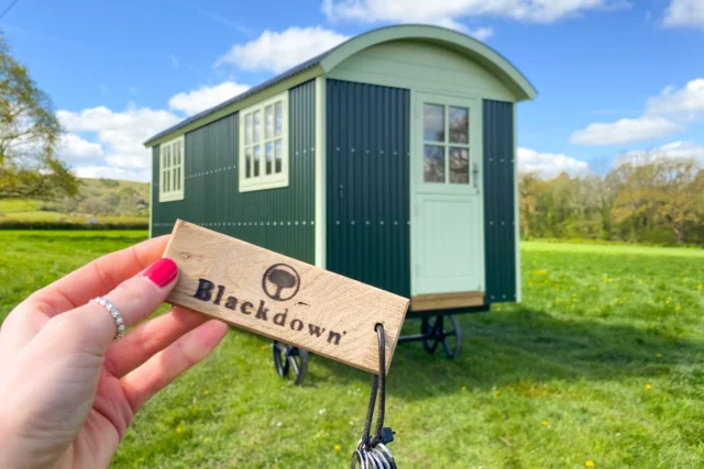 Some shepherd’s huts begin with a dream of quiet mornings and views. Others start as a spark of practicality. ⁠
⁠
For Daisy, the artist behind @mygreencow, her story is one of resourcefulness, creativity, and a deep desire to shape a space with her own hands. ⁠
⁠
Read her full story "Welcome to My Green Cow" in our Customer Story section on the website.  You can navigate to it through our bio.⁠
⁠
Photos @mygreencow⁠
⁠
#customerstory #tellyourstory #yourblackdownhut #yourshepherdhut #mygreencow #artistshome #amazingspaces #hutsforhome⁠